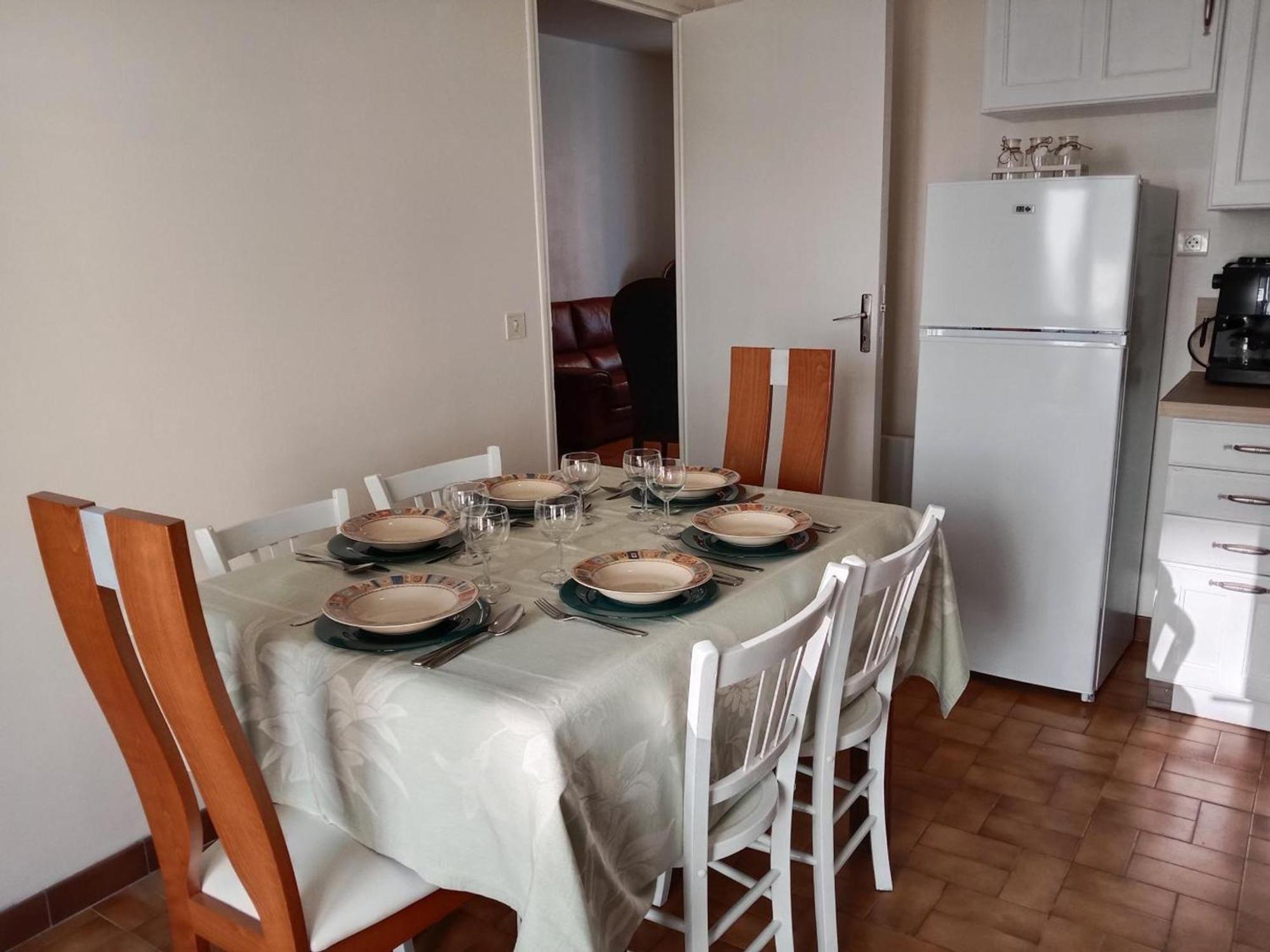 Maison Renovee Proche Vichy : 3 Chambres, Cour Fermee, Tout Inclus, Ideal Curistes Et Activites Naturelles - Fr-1-489-481 Bellerive-sur-Allier Exterior foto